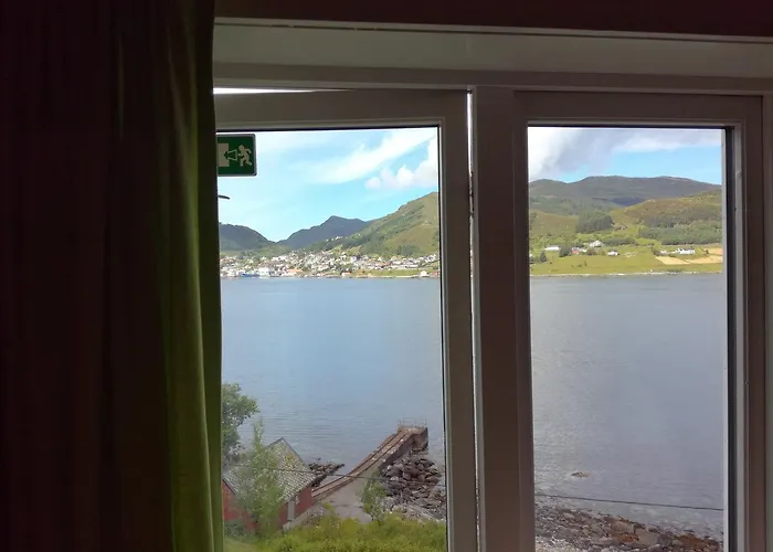 Ulvesund Fyr * Rödberg