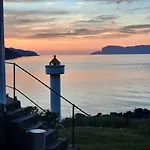 Ulvesund Fyr * Rödberg